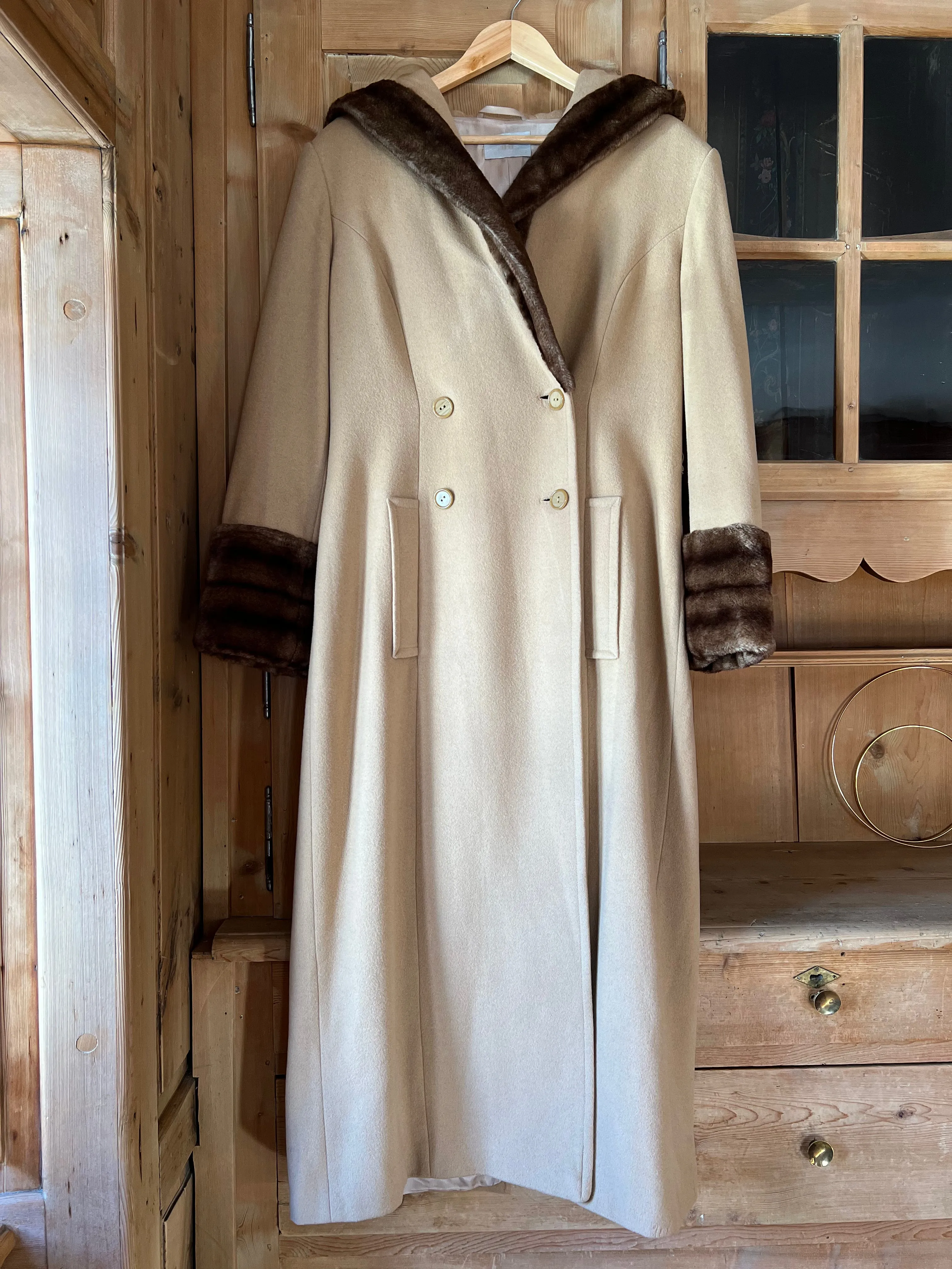 Vtg Wool Coat With Hoodie